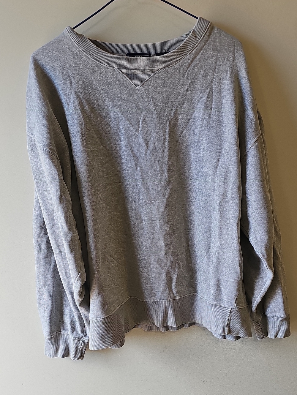 GAP Athletic Large Light Gray Crewneck Sweatshirt